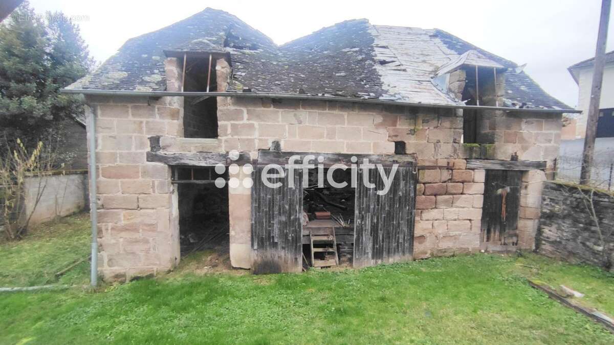 Maison à OBJAT