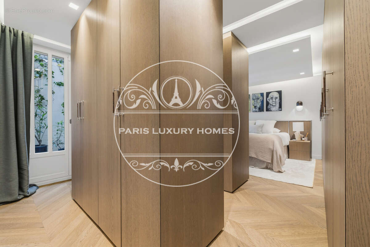Appartement à PARIS-11E