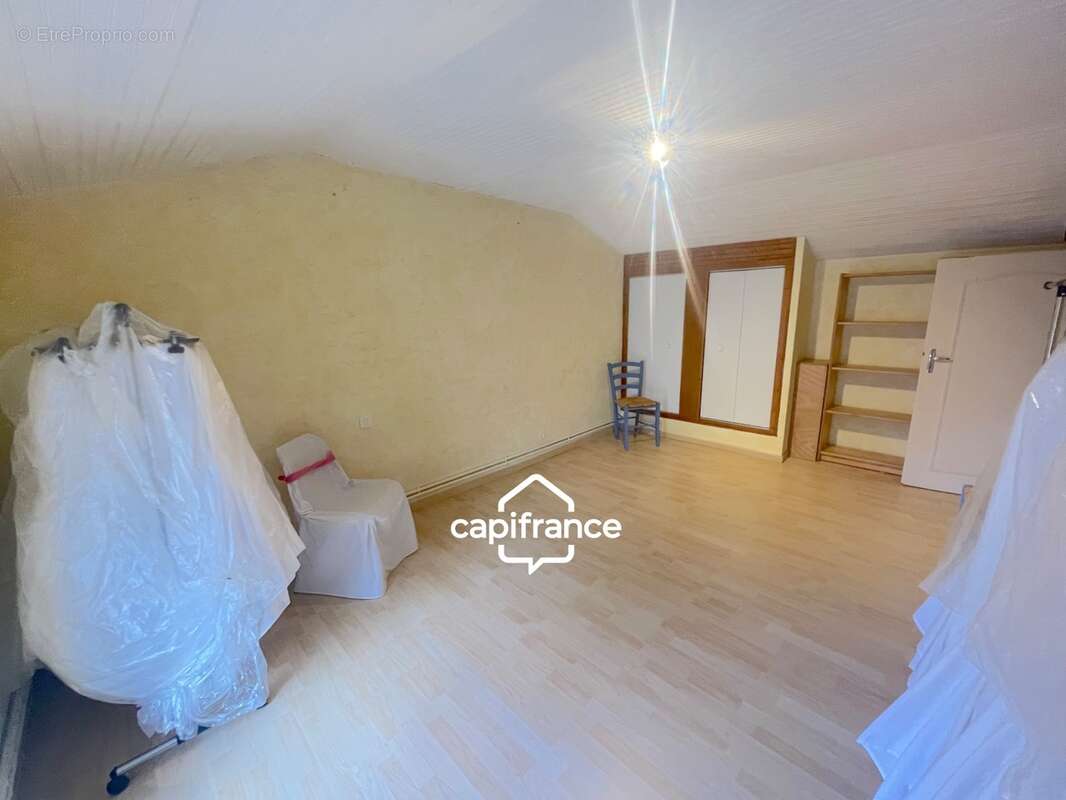 À vendre – Maison de campagne à SAINT CYR DES GATS (85) - photo 17