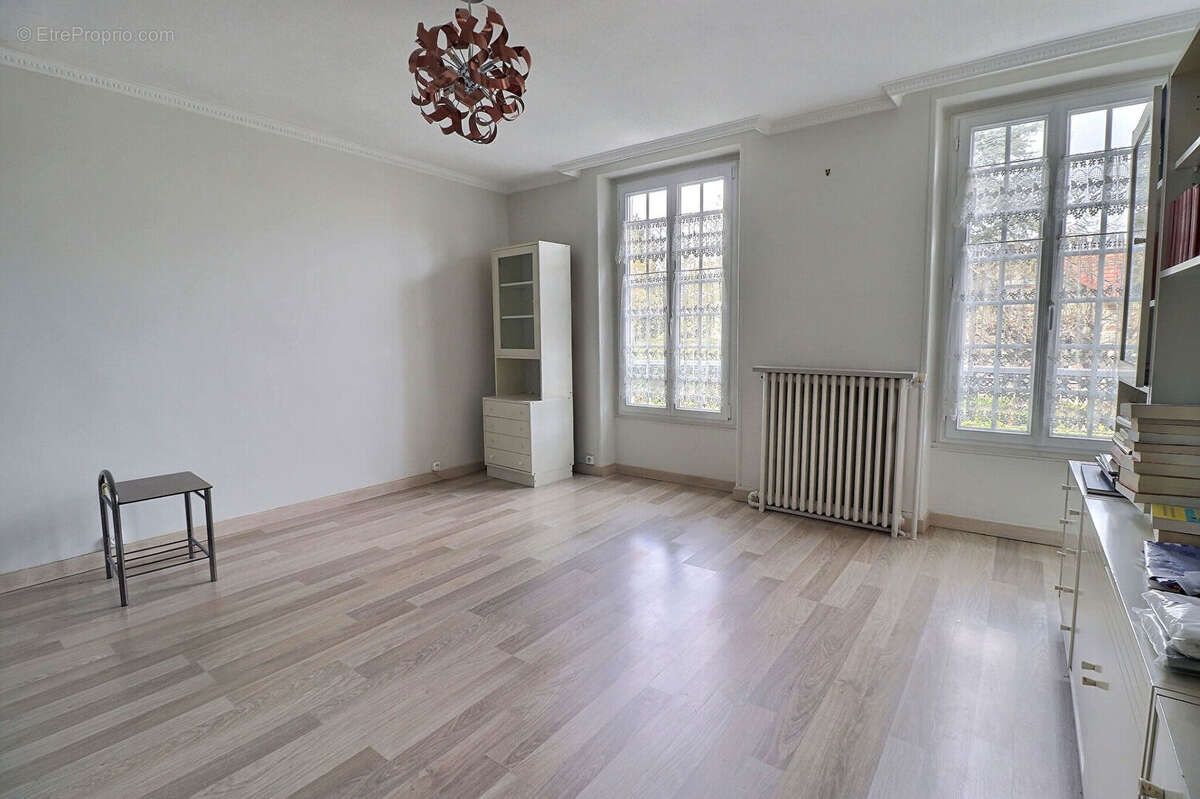 Maison à MAREIL-MARLY