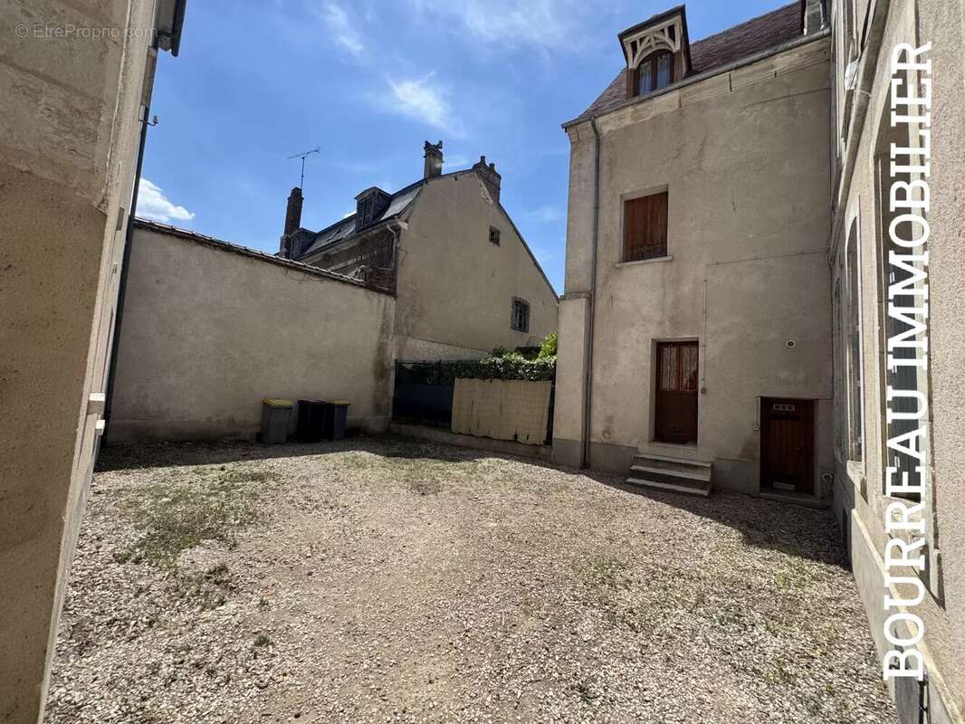 Centre ville joigny - photo 11
