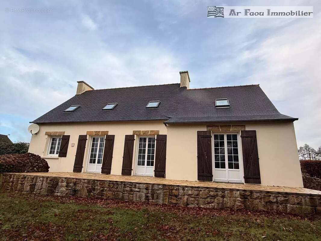Maison à ARGOL