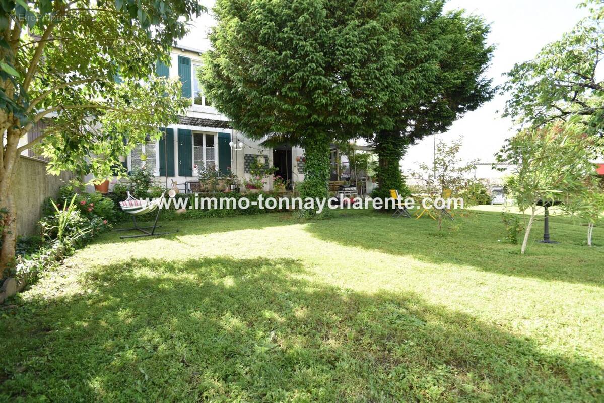 Maison à TONNAY-CHARENTE