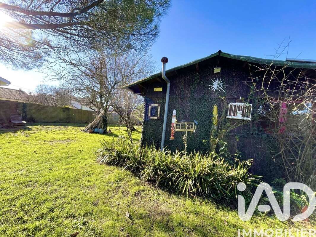 Maison 147 m² à Jau-Dignac-Et-Loirac  - photo 6