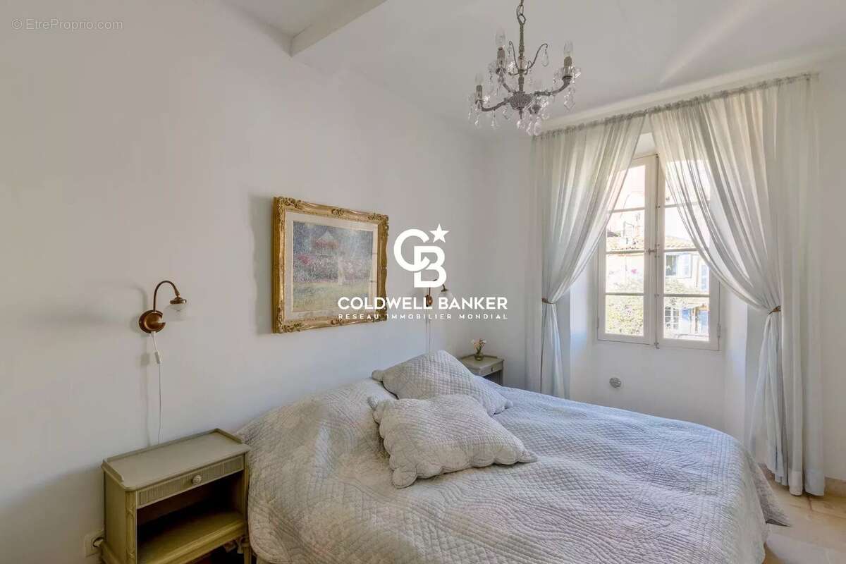 Maison à BORMES-LES-MIMOSAS