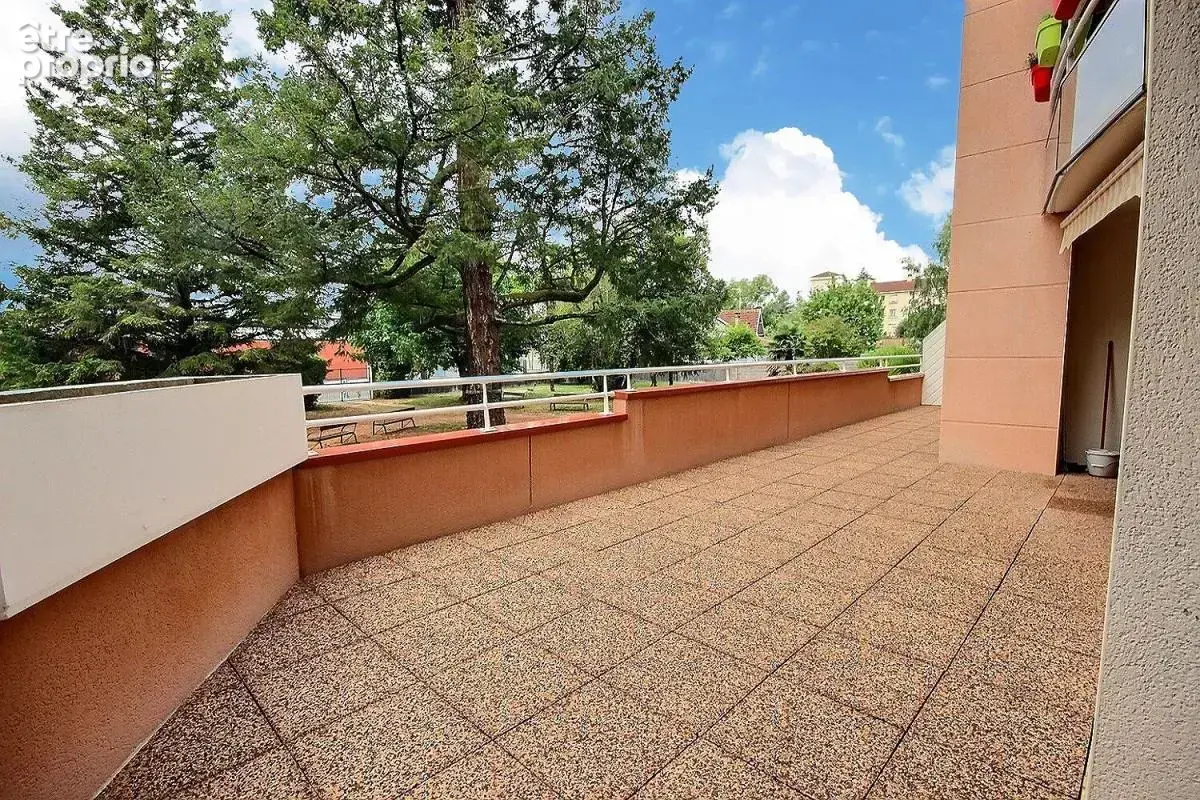 Appartement à BILLERE