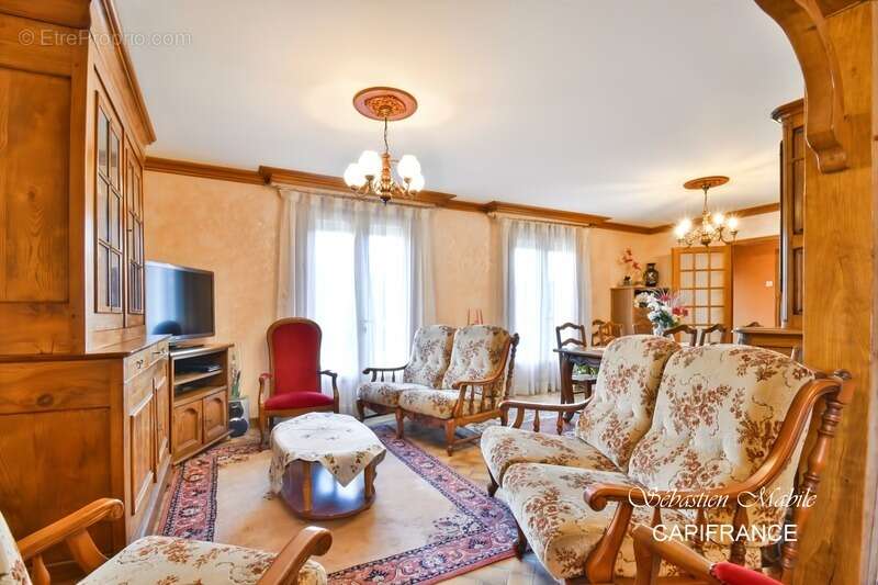 Maison à ROZ-SUR-COUESNON