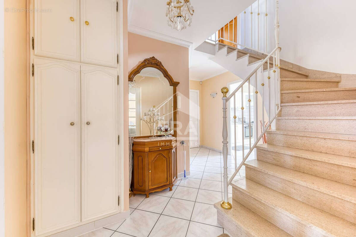 Maison à PONTAULT-COMBAULT