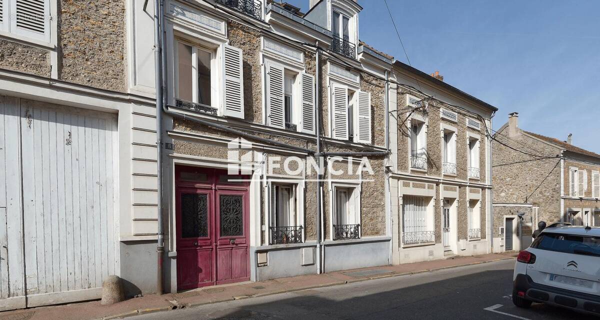 Appartement à MENNECY