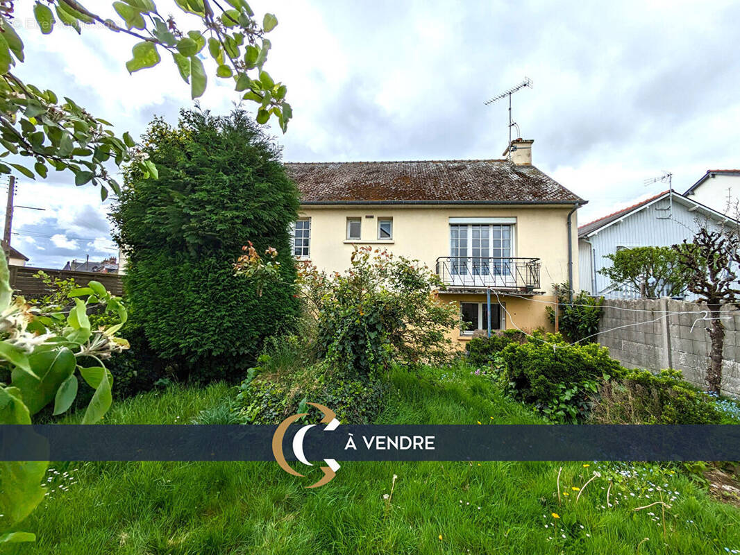 Maison à DOL-DE-BRETAGNE