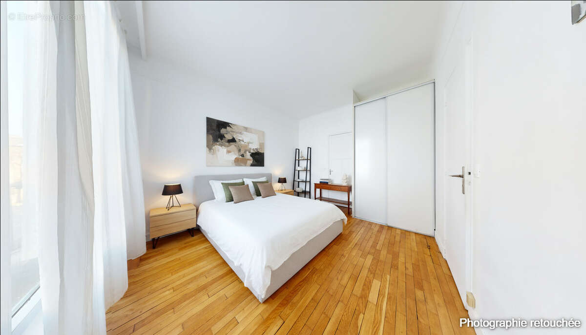 Appartement à LA GARENNE-COLOMBES