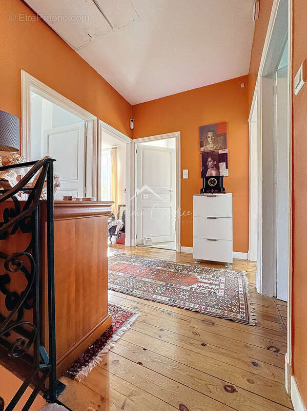 Maison f5 de 147 m2 sur son terrain de 1144 m2 - photo 11
