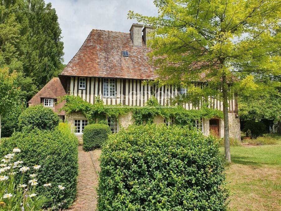 Maison à PONT-L&#039;EVEQUE