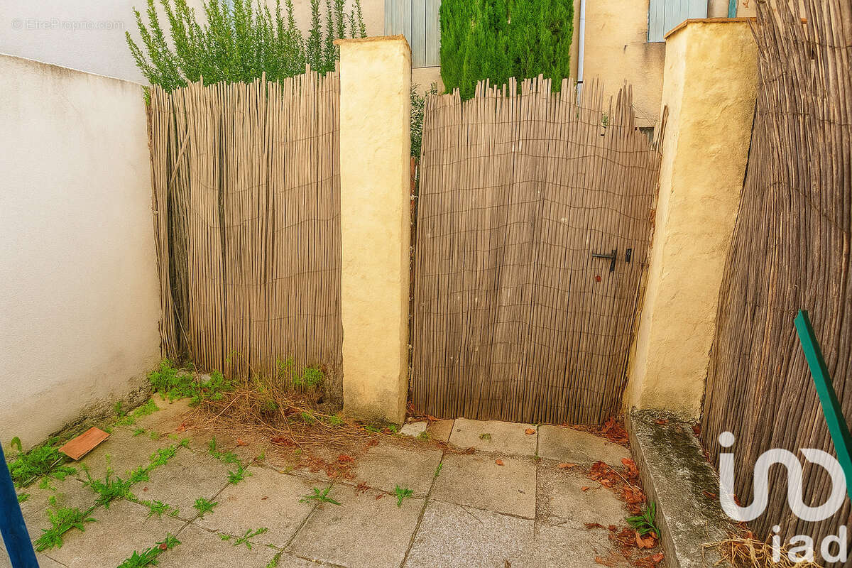 Photo 8 - Appartement à SAINT-MARTIN-DE-LA-BRASQUE