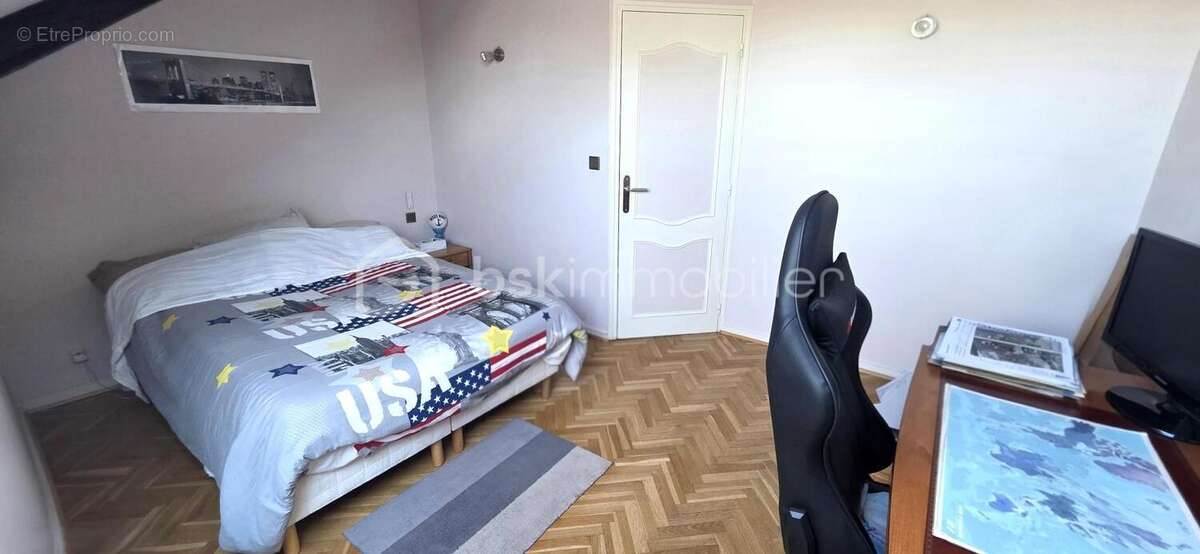 Élégant appartement de caractère - 3 chambres - photo 13