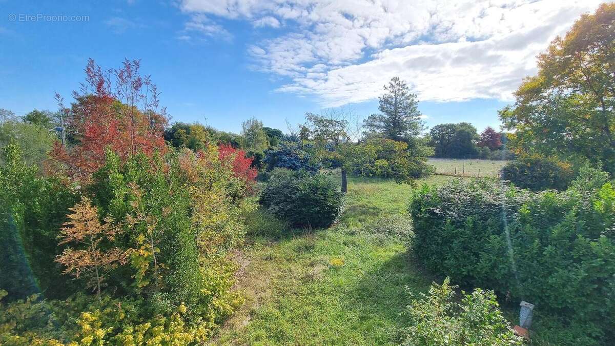 Maison à LA VILLE-DIEU-DU-TEMPLE