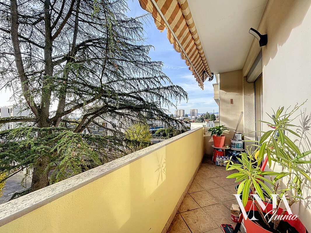 Appartement à CHAMPAGNE-AU-MONT-D'OR