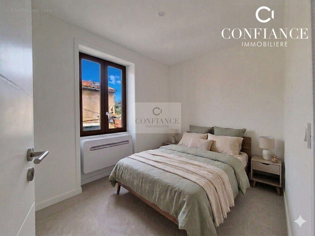 Appartement à LA TURBIE