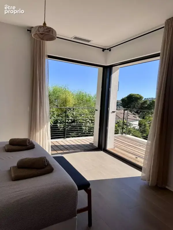 Villa contemporaine avec piscine et aperçu mer - photo 10