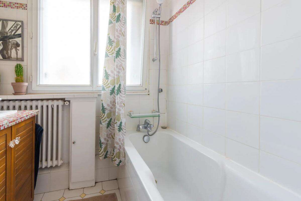 Appartement à COLOMBES