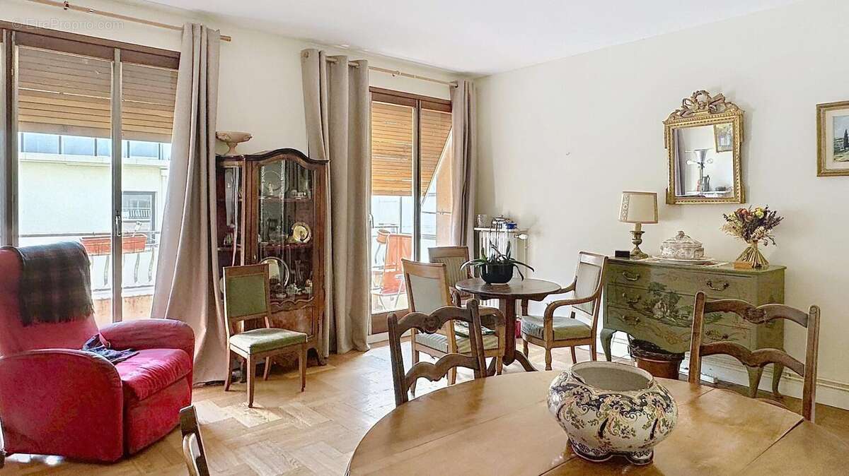 Photo 2 - Appartement à LYON-6E