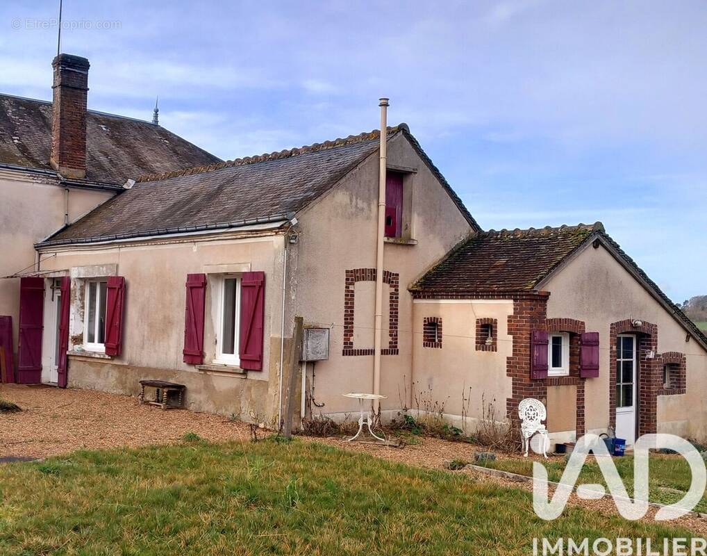 Photo 1 - Maison à TRIZAY-COUTRETOT-SAINT-SERGE