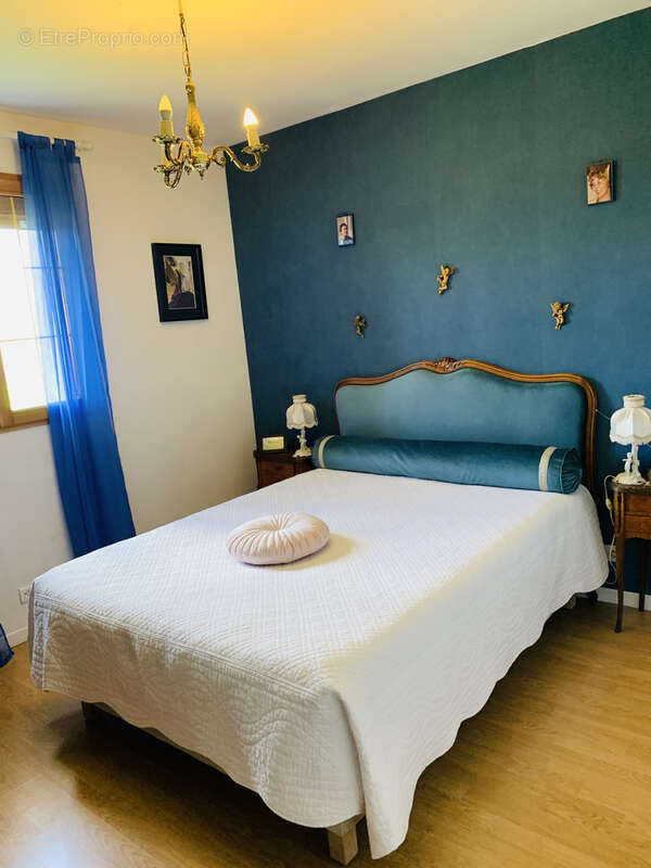 Maison à VILLETHIERRY