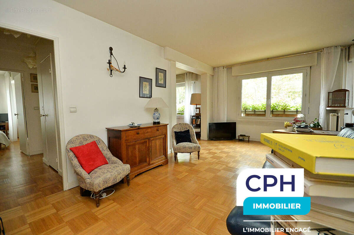 Appartement à PARIS-12E