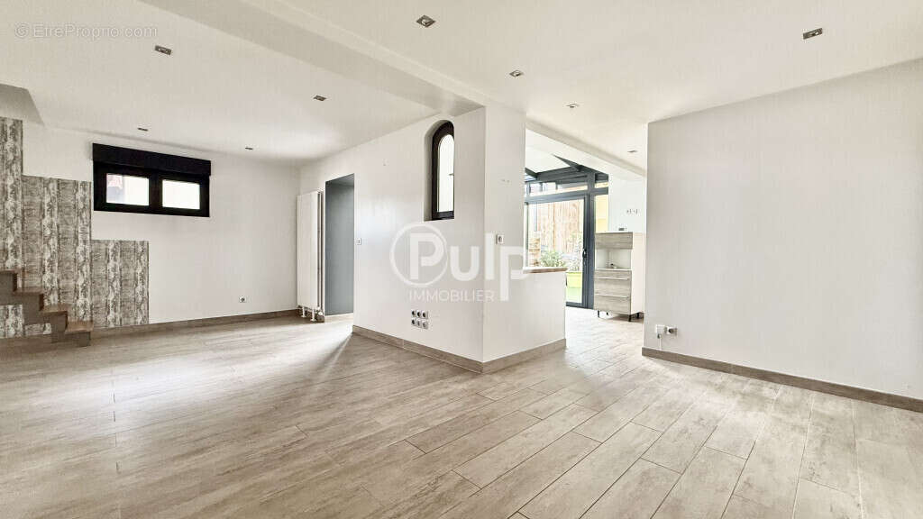 Maison de ville rénovée en plein coeur du vieux Saint-Nicolas ! - photo 2