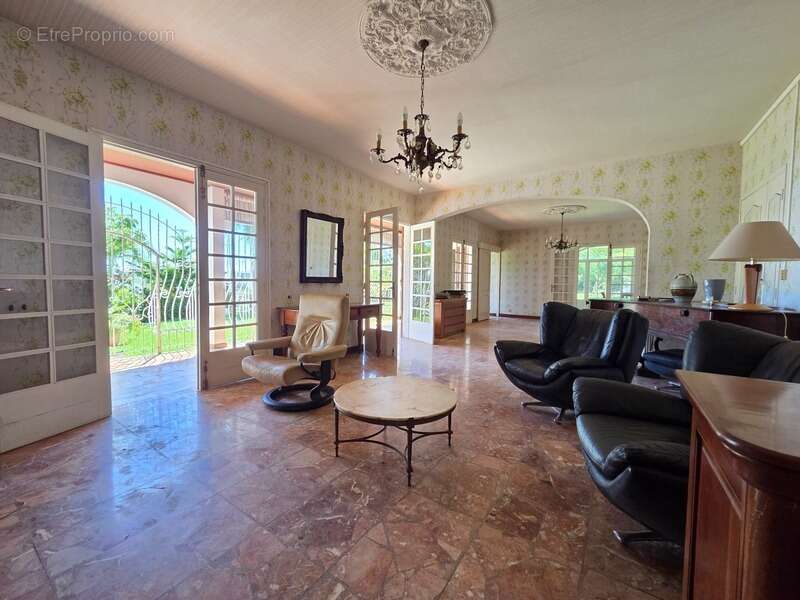 Maison à SAINT-DENIS