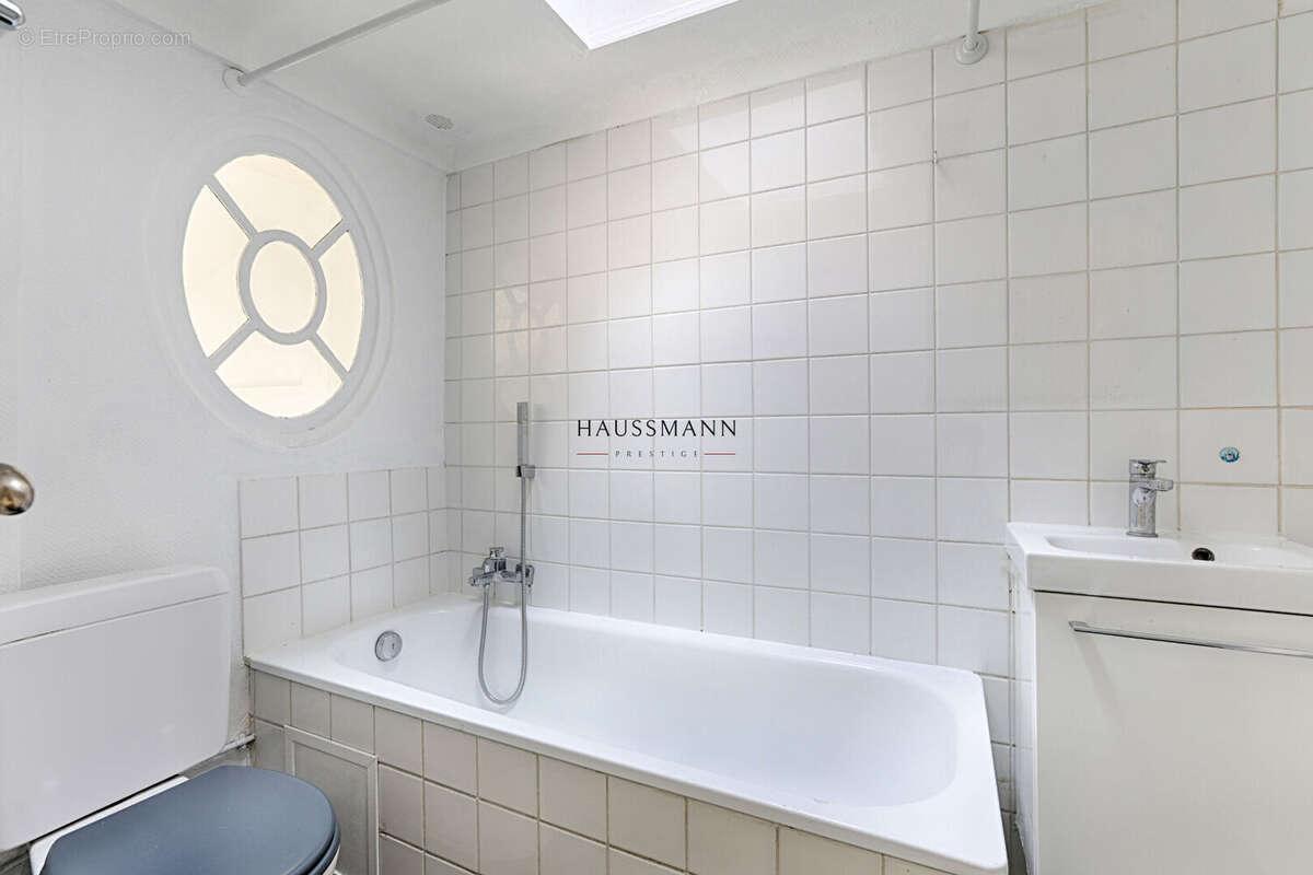Maison à PARIS-8E