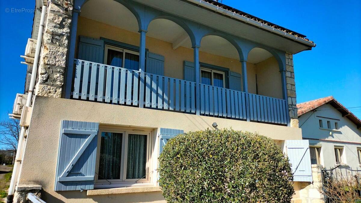 Maison à FLEURANCE