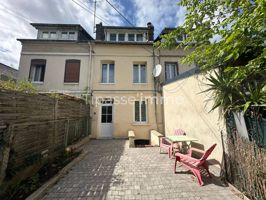 Maison à LE PETIT-QUEVILLY