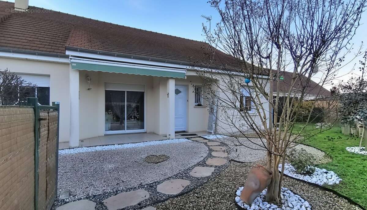 Maison à VINEUIL