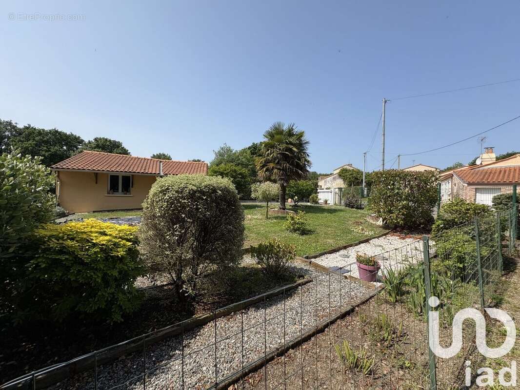 Photo 2 - Maison à CHAUVE