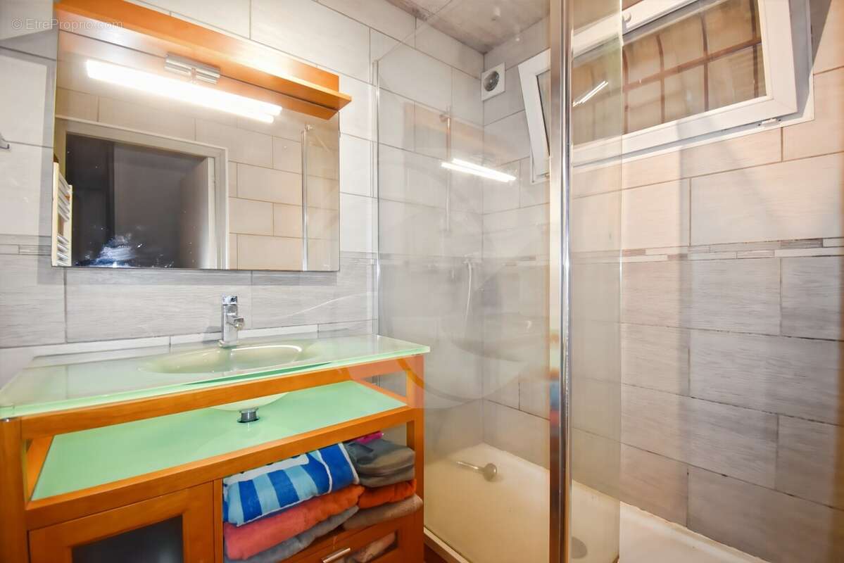 Appartement à NEGREPELISSE