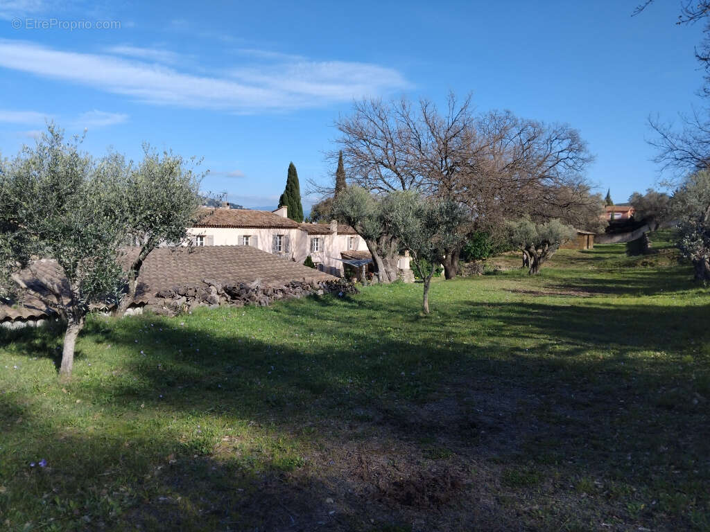 Maison à HYERES