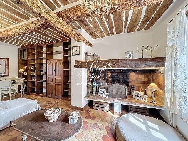 Maison à LE CANNET-DES-MAURES