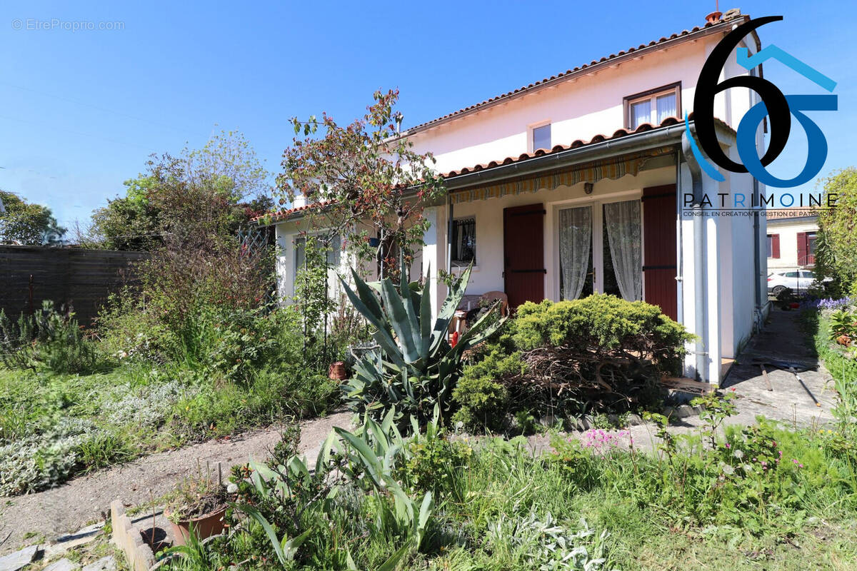 Maison à AMBES