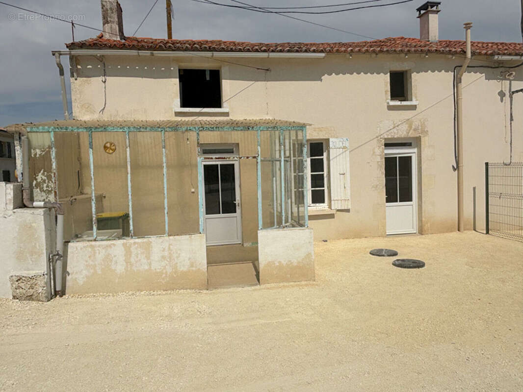 Maison à BALANZAC