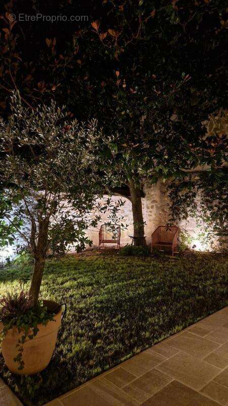 Maison à FONTAINEBLEAU