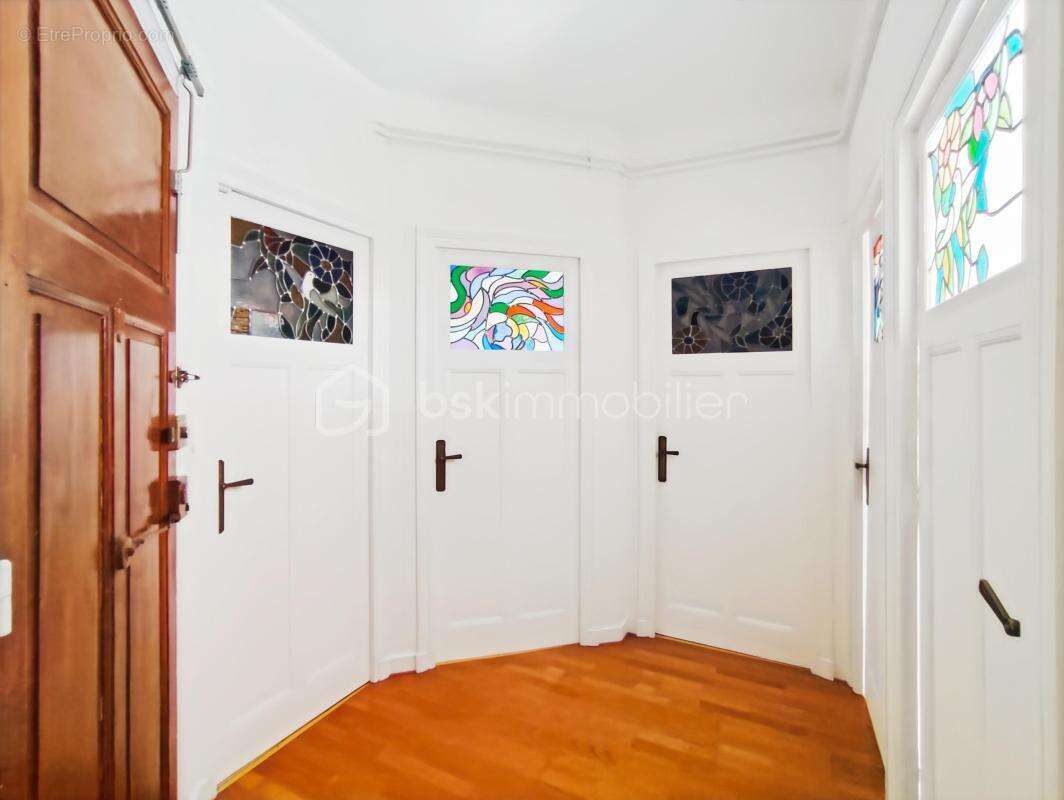 En exclusivité : T2 de charme style Art déco avec cave, cellier et jardin partagé – Rue de Nantes, Rennes - photo 8