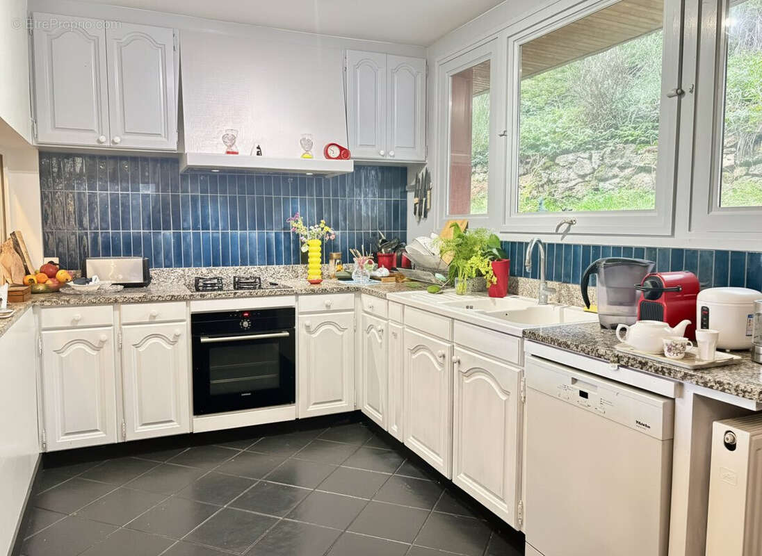 Maison 205 m² à Vauhallan  - photo 4