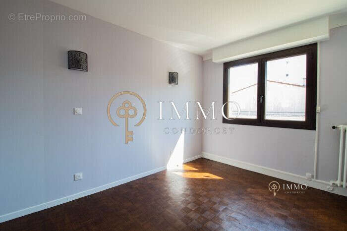 Appartement 90 m² à Bourg-La-Reine  - photo 8