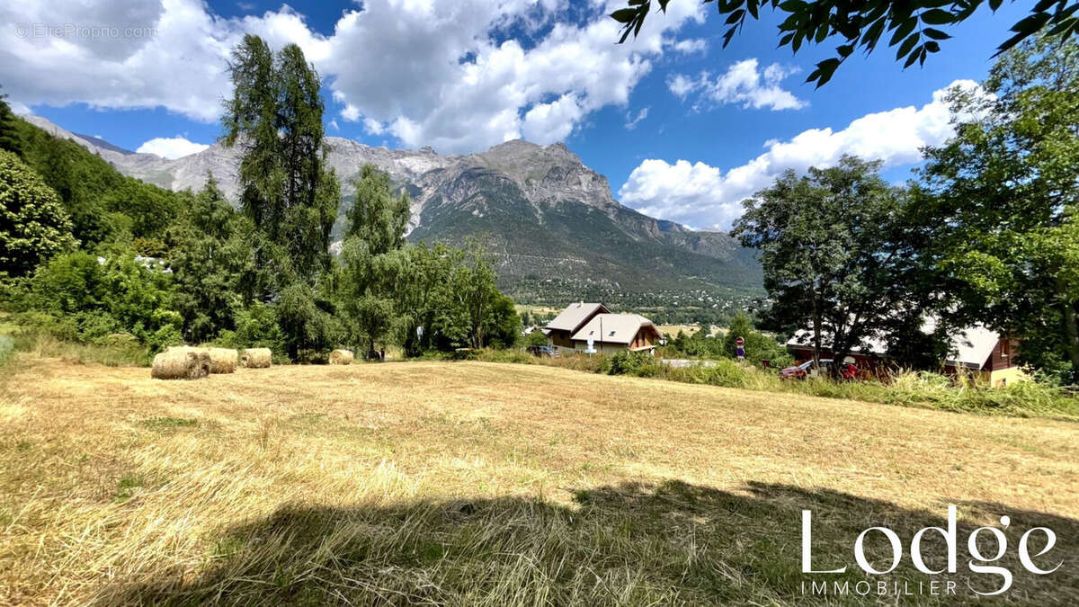 Terrain 1224 m² à Pelvoux  - photo 3