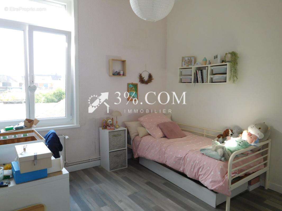 Jolie maison lumineuse avec du cachet, 3/4 chambres ! Garage - photo 6