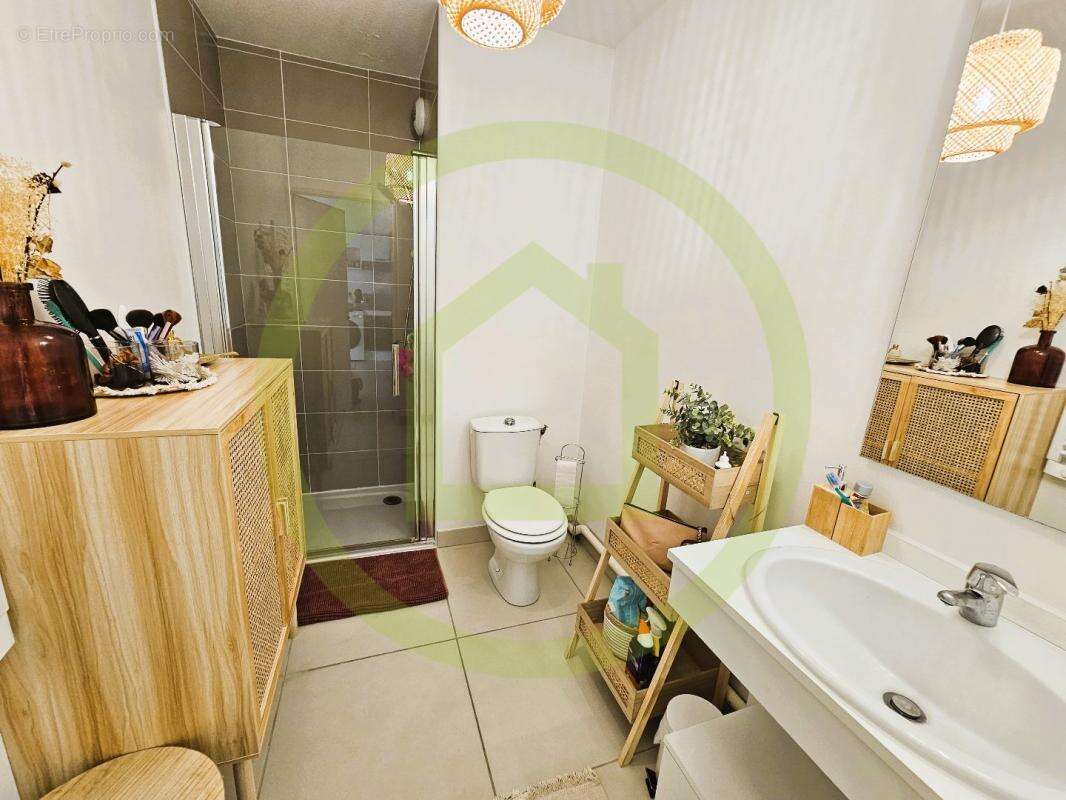 Appartement à JUVIGNAC