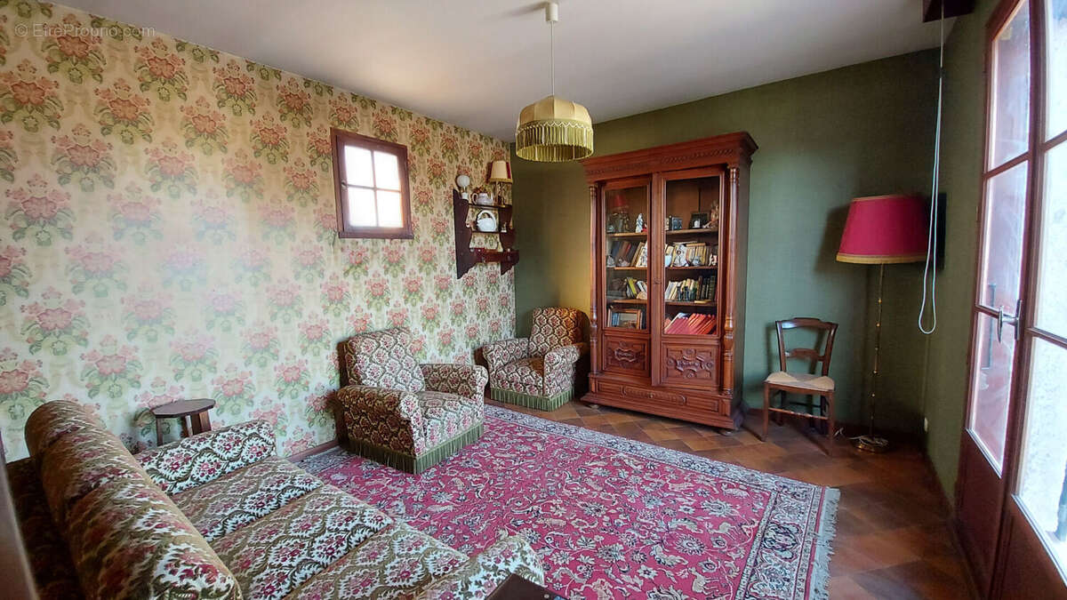 Maison à BEAUZELLE
