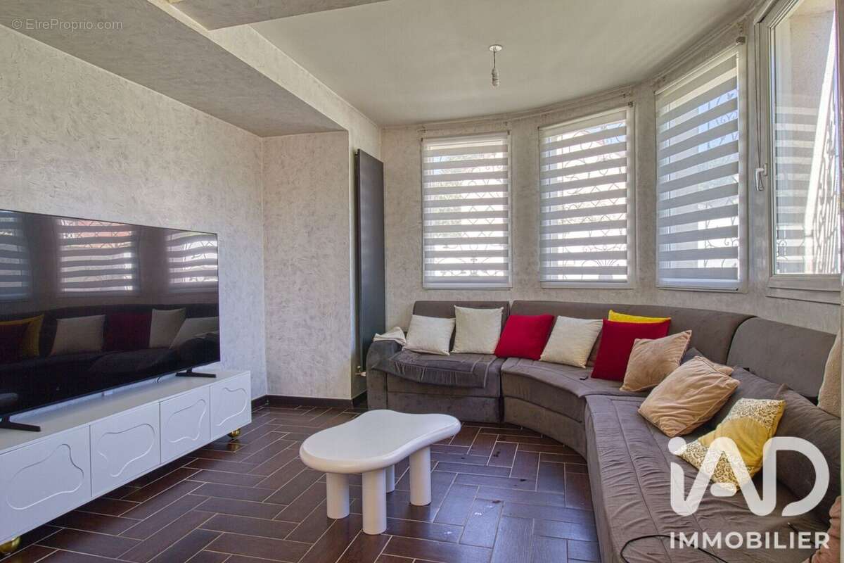Maison 127 m² à Sarcelles  - photo 7