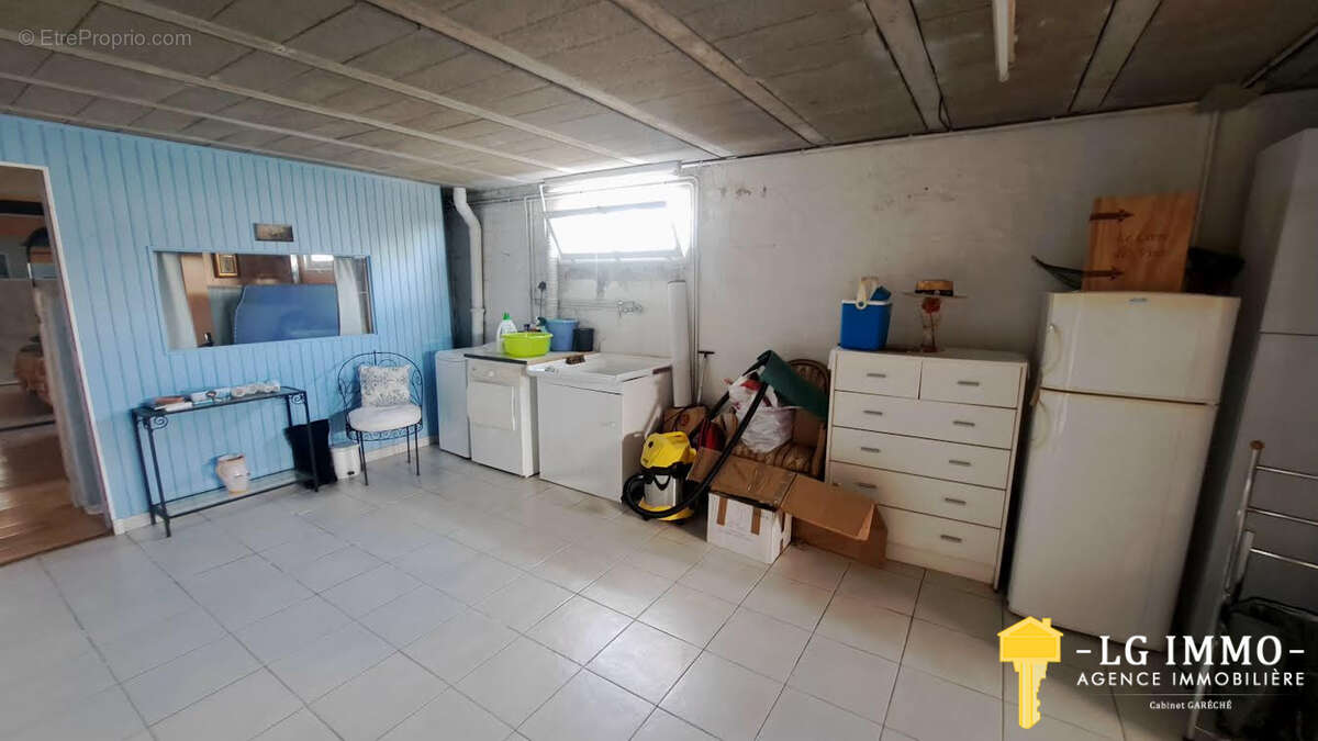 Belle maison de ville , vue dégagée  200m des commerces . - photo 16